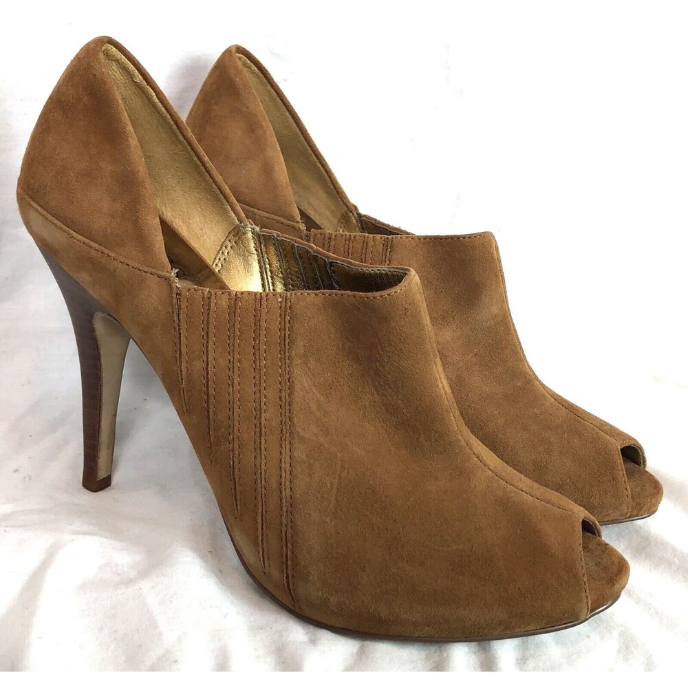 guess by marciano Peep Toe Pump 8m Camel Brown Suede 4 1/2” Heel Elastic Panels